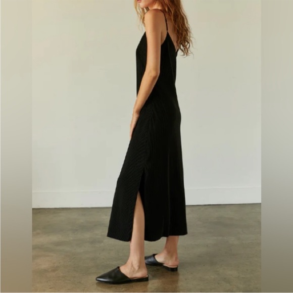 Velvet Midi Dress - Size XS - Picture 2 of 8